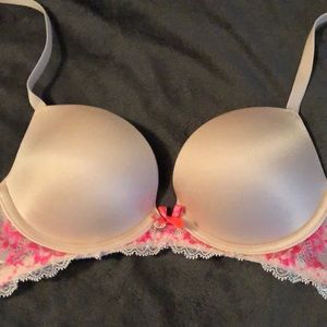 Victoria’s Secret Bra